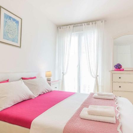 Comfortable And Stylish Apartment Split Eksteriør billede