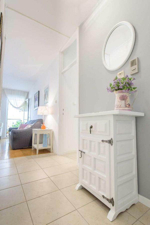 Comfortable And Stylish Apartment Split Eksteriør billede