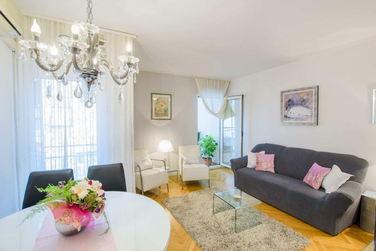 Comfortable And Stylish Apartment Split Eksteriør billede